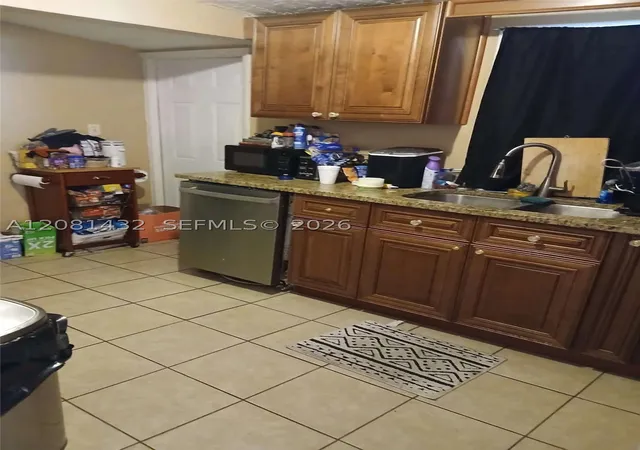 Photo 3 of Single family home for sale at 5424 Blue Grass St, Orlando, FL 32810 | MLS# A12081432 | Listing updated on 2026-09-02