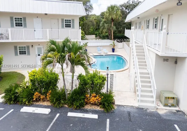 Photo 3 of Condo for sale at 900 Jasmine Ln #105A, Vero Beach, FL 32963 | MLS# A12081491 | Listing updated on 2026-10-03