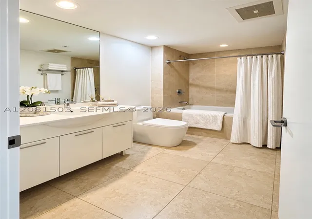 Photo 3 of Condo for sale at 475 Brickell Ave #4910, Miami, FL 33131 | MLS# A12081503 | Listing updated on 2026-09-13