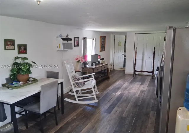 Photo 3 of Manufactured home for sale at 150 N Lindero St, Clewiston, FL 33440 | MLS# A12081161 | Listing updated on 2026-09-02