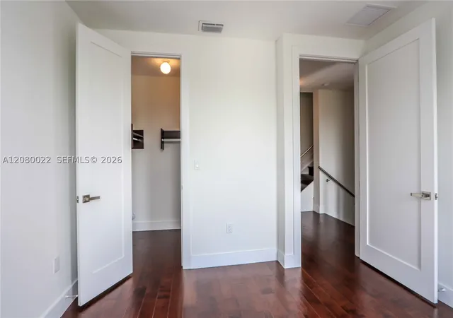 Photo 4 of Townhouse for sale at 9123 NW 33rd Street, Doral, FL 33172 | MLS# A12080022 | Listing updated on 2026-09-09