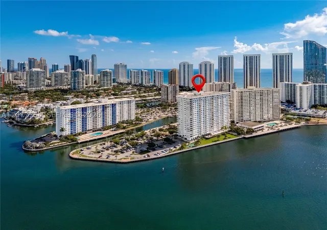 Photo 2 of Condo for sale at 500 Bayview Dr #825, Sunny Isles Beach, FL 33160 | MLS# A12077754 | Listing updated on 2026-09-01