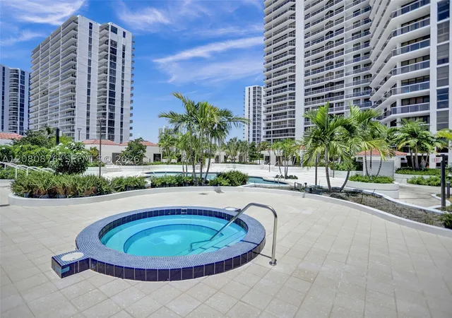 Photo 3 of Condo for sale at 20281 E Country Clb Dr #CAB3, Aventura, FL 33180 | MLS# A12080876 | Listing updated on 2026-09-09