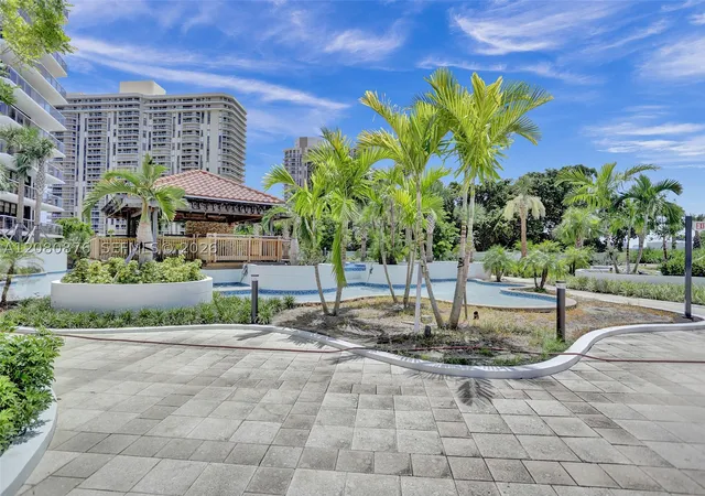 Photo 4 of Condo for sale at 20281 E Country Clb Dr #CAB3, Aventura, FL 33180 | MLS# A12080876 | Listing updated on 2026-09-09