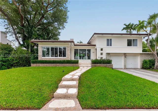 Photo 3 of Sale Pending at 1065 Ne 96th Street, Miami Shores, FL 33138 | MLS# A12081110 | Listing updated on 2026-09-08