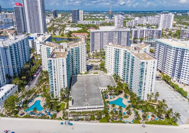 Photo 3 of Condo for sale at 3801 S Ocean Dr #8A, Hollywood, FL 33019 | MLS# A12081674 | Listing updated on 2026-09-02
