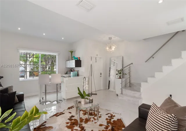 Photo 3 of Single family home for sale at 10842 NW 53rd Lane, Doral, FL 33178 | MLS# A12081675 | Listing updated on 2026-09-10