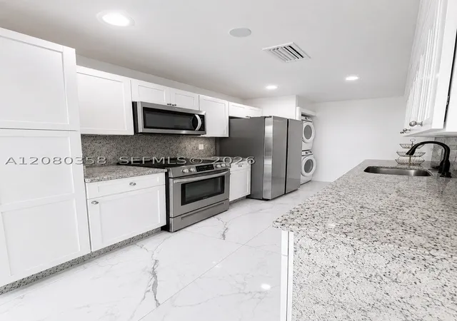 Photo 4 of Condo for sale at 21866 Cypress Cir #31C, Boca Raton, FL 33433 | MLS# A12080358 | Listing updated on 2026-09-13
