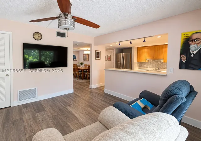 Listing Photo 4 - Condo for sale in building located at 14125 Sw 66Th St, Miami, FL 33183 - Unit #F4