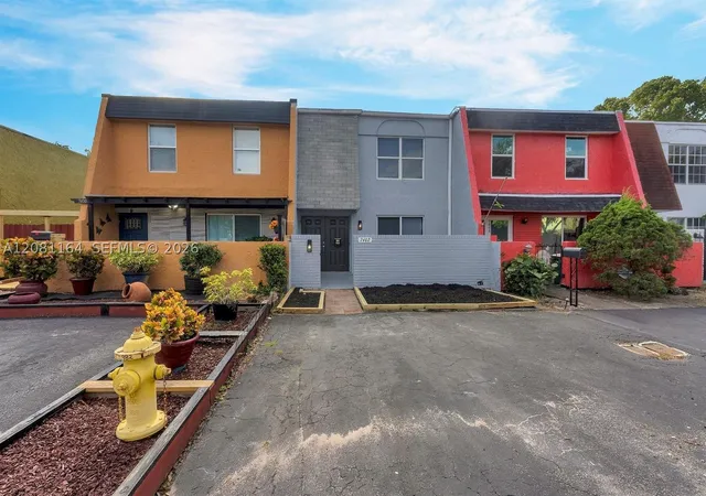 Photo 1 of Townhouse for sale at 7402 Nw 75th Street, Tamarac, FL 33321 | MLS# A12081164 | Listing updated on 2026-09-15