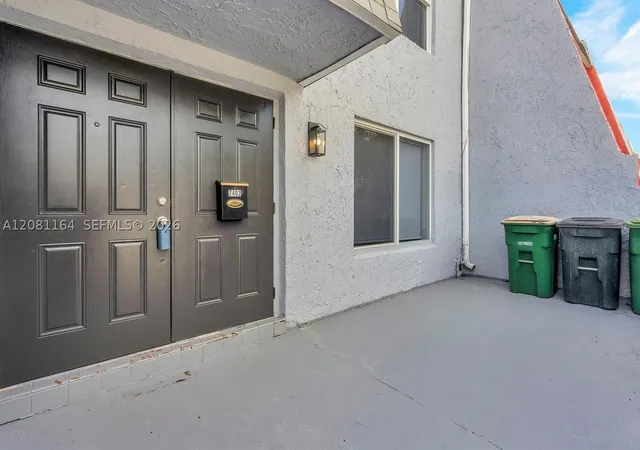 Photo 3 of Townhouse for sale at 7402 NW 75th Street, Tamarac, FL 33321 | MLS# A12081164 | Listing updated on 2026-09-15