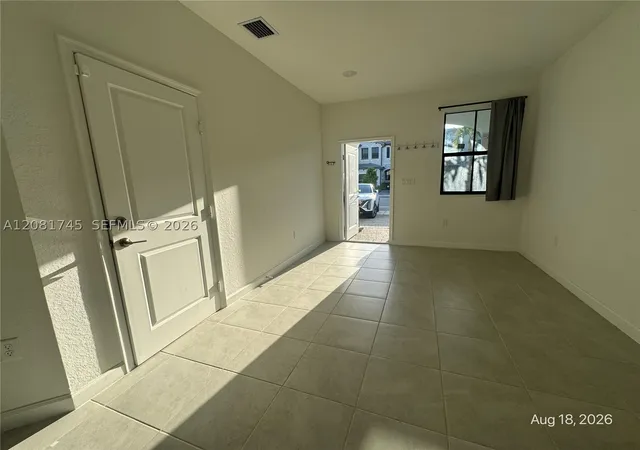 Photo 3 of Townhouse for sale at 28567 Sw 134th Avenue, Homestead, FL 33033 | MLS# A12081745 | Listing updated on 2026-09-02