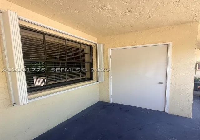 Photo 3 of Condo for sale at 950 Constitution Dr #950H, Homestead, FL 33034 | MLS# A12081776 | Listing updated on 2026-09-08