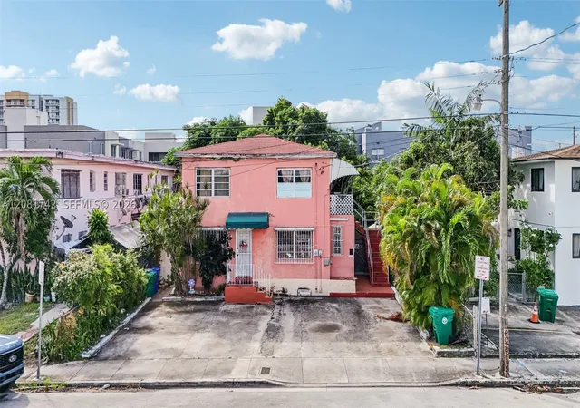 Photo 3 of Multi family home for sale at 984 Sw 6th Street, Miami, FL 33130 | MLS# A12081742 | Listing updated on 2026-09-11