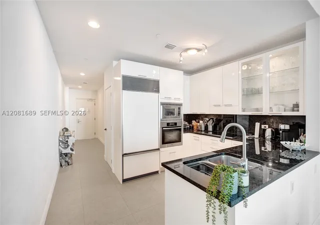 Photo 4 of Condo for sale at 6799 Collins Ave #201, Miami Beach, FL 33141 | MLS# A12081689 | Listing updated on 2026-09-02