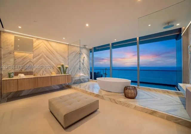Listing Photo 2 - Condo for sale in building located at 10203 Collins Ave, Miami, FL 33154 - Unit #LPH 2701