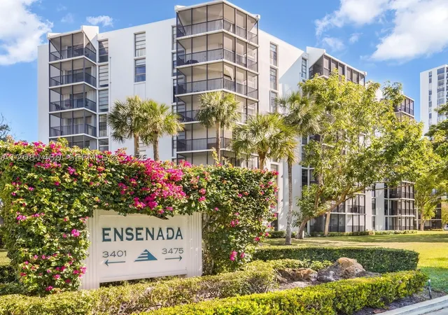 Photo 2 of Condo for sale at 3475 N Country Clb Dr #615, Aventura, FL 33180 | MLS# A12081480 | Listing updated on 2026-10-05