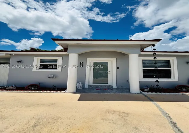 Photo 2 of Single family home for sale at 502 Nw 7th Avenue, Homestead, FL 33030 | MLS# A12081075 | Listing updated on 2026-09-02