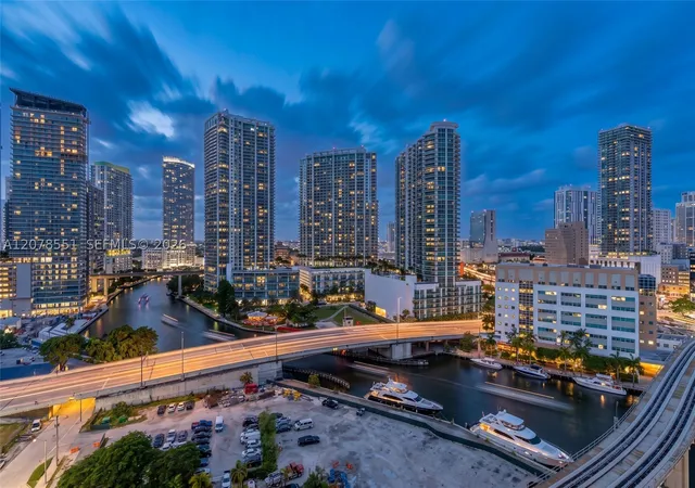 Photo 3 of Condo for sale at 41 Se 5th Street #1117, Miami, FL 33131 | MLS# A12078551 | Listing updated on 2026-09-10