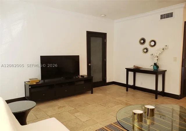 Photo 3 of Condo for sale at 1800 Meridian Ave #7, Miami Beach, FL 33139 | MLS# A12082005 | Listing updated on 2026-09-11