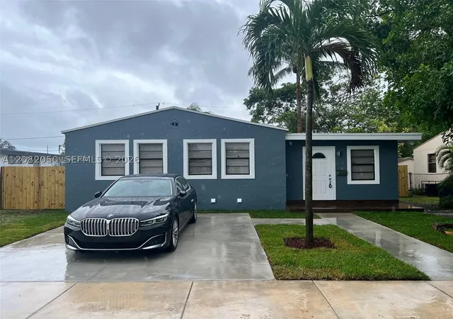 Photo 1 of Sale Pending at 2130 Funston St, Hollywood, FL 33020 | MLS# A12082050 | Listing updated on 2026-09-14