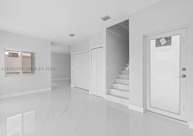 Photo 4 of Single family home for sale at 31569 Ave D, Big Pine, FL 33043 | MLS# A12082052 | Listing updated on 2026-09-08