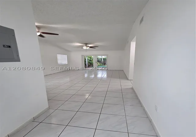 Photo 4 of Townhouse for sale at 306 NW 114th Avenue #3-101, Sweetwater, FL 33172 | MLS# A12080849 | Listing updated on 2026-09-04