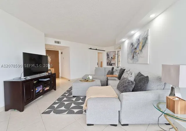 Photo 3 of Condo for sale at 1000 W Island Blvd #1010, Aventura, FL 33160 | MLS# A12078590 | Listing updated on 2026-09-04