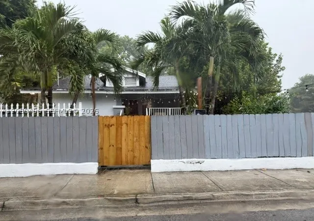 Photo 3 of Single family home for sale at 812 NW 29th Terrace, Miami, FL 33127 | MLS# A12080496 | Listing updated on 2026-09-02
