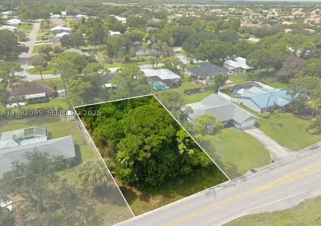 Photo 2 of Sale Pending at 1855 Sw 17th Lane, Vero Beach, FL 32962 | MLS# A12082095 | Listing updated on 2026-09-22