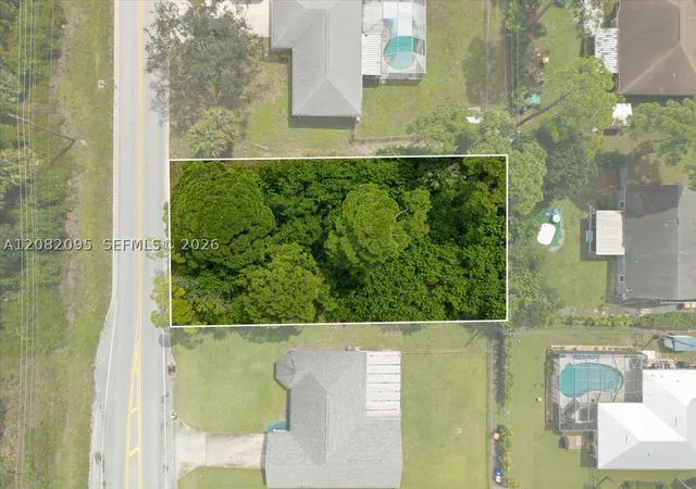 Photo 3 of Sale Pending at 1855 Sw 17th Lane, Vero Beach, FL 32962 | MLS# A12082095 | Listing updated on 2026-09-22
