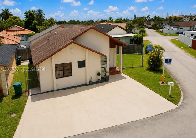 Photo 2 of Single family home for sale at 764 Sw 99th Court Cir, Miami, FL 33174 | MLS# A12066235 | Listing updated on 2026-09-02