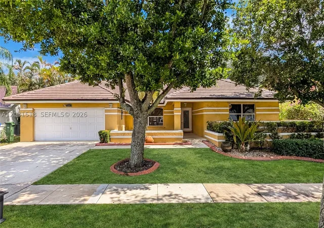 Photo 1 of Single family home for sale at 729 Nw 161st Avenue, Pembroke Pines, FL 33028 | MLS# A12081518 | Listing updated on 2026-09-10