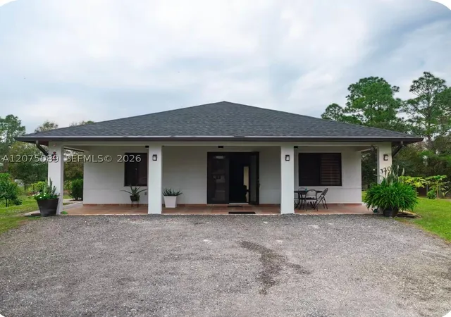 Photo 1 of Single family home for sale at 320 N Palomino St, Clewiston, FL 33440 | MLS# A12075089 | Listing updated on 2026-09-02