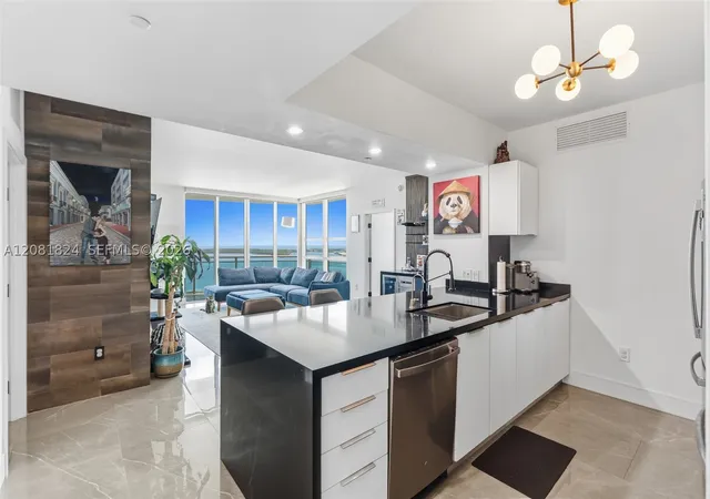 Photo 3 of Condo for sale at 950 Brickell Bay Dr #3111, Miami, FL 33131 | MLS# A12081824 | Listing updated on 2026-09-10