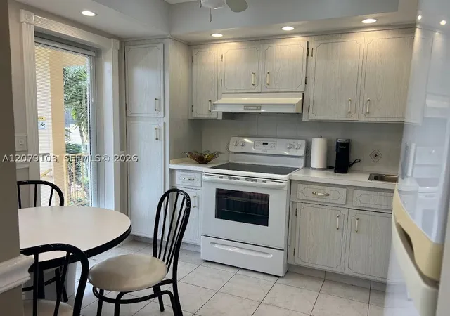 Photo 2 of Condo for sale at 1350 Atlantic Shrs Blvd #322, Hallandale Beach, FL 33009 | MLS# A12079103 | Listing updated on 2026-09-28