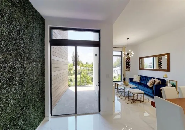 Photo 2 of Multi family home for sale at 1501 N 17th Avenue, Hollywood, FL 33020 | MLS# A12082151 | Listing updated on 2026-09-02