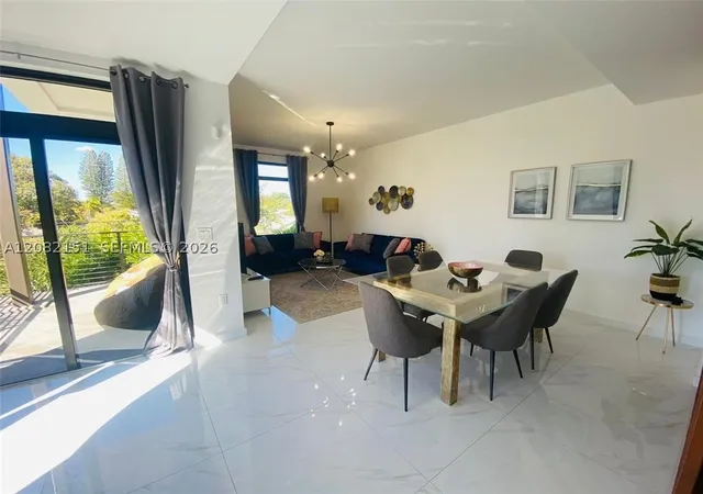 Photo 4 of House for sale at 1501 N 17th Avenue, Hollywood, FL 33020 | MLS# A12082151 | Listing updated on 2026-09-02