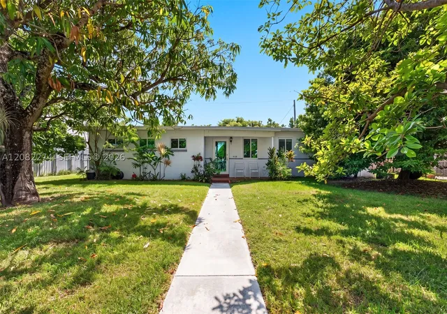 Photo 1 of Single family home for sale at 4105 Sw 116th Avenue, Miami, FL 33165 | MLS# A12082274 | Listing updated on 2026-09-02