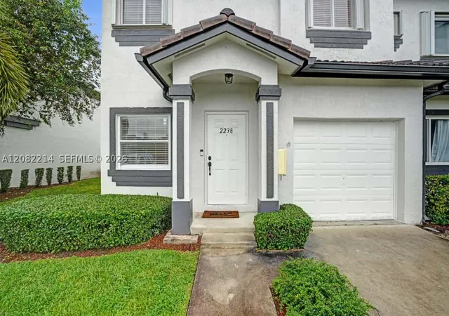 Photo 2 of Townhouse for sale at 2238 Se 26th Lane #2238, Homestead, FL 33035 | MLS# A12082214 | Listing updated on 2026-09-02