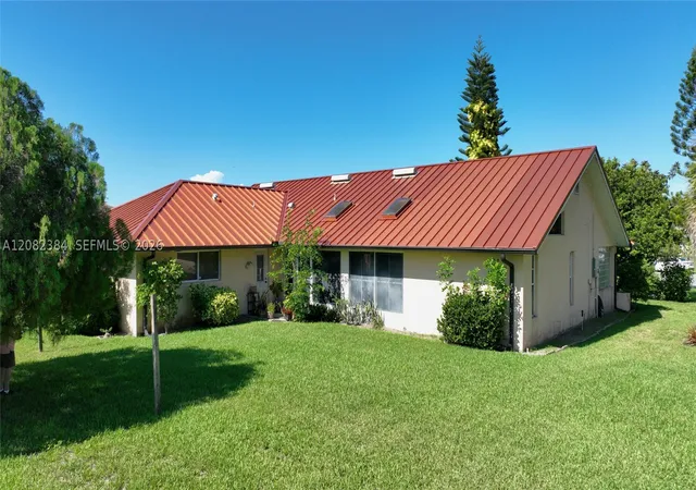 Photo 3 of Single family home for sale at 237 Lauberge Ct, Lehigh Acres, FL 33936 | MLS# A12082384 | Listing updated on 2026-09-15