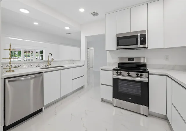 Photo 2 of Sale Pending at 10901 Sw 47th Terrace, Miami, FL 33165 | MLS# A12078482 | Listing updated on 2026-09-30
