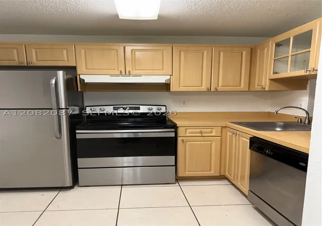 Photo 3 of Condo for sale at 9320 Fontainebleau Blvd #213, Miami, FL 33172 | MLS# A12082087 | Listing updated on 2026-09-03