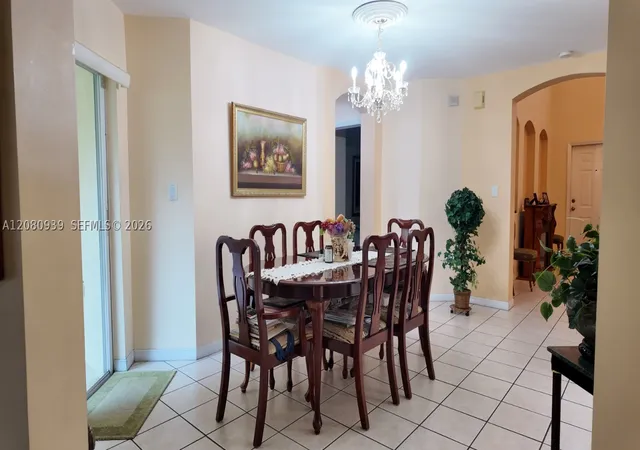 Photo 4 of Townhouse for sale at 4729 SW 163rd Place, Miami, FL 33185 | MLS# A12080939 | Listing updated on 2026-09-03
