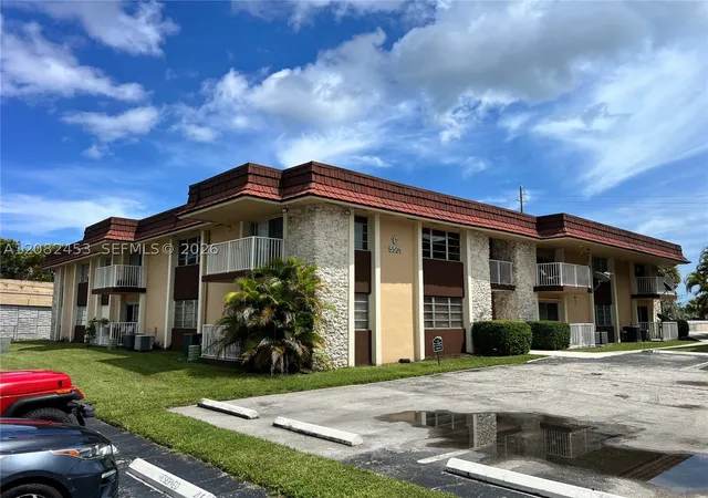 Condo for sale at 5501 SW 77th Court #102C, Miami, FL 33155 | MLS# A12082453