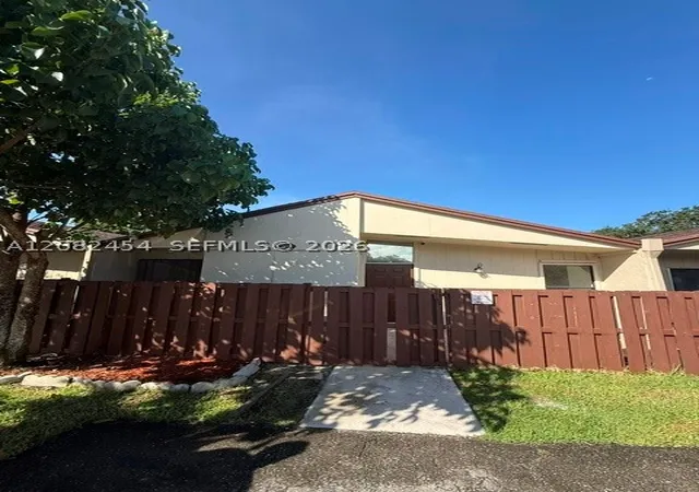 Photo 1 of Townhouse for sale at 22583 Vistawood Way, Boca Raton, FL 33428 | MLS# A12082454 | Listing updated on 2026-09-04