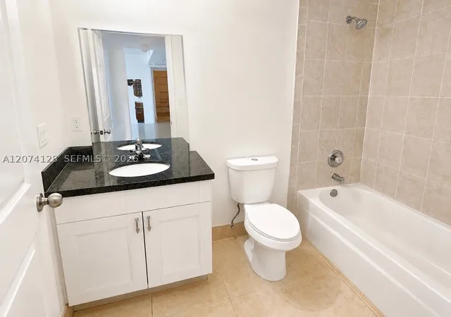 Photo 3 of Condo for sale at 2721 Ocean Clb Blvd #201, Hollywood, FL 33019 | MLS# A12074128 | Listing updated on 2026-09-03