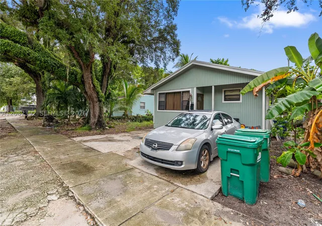 Photo 2 of Sale Pending at 1885 NW 113th Terrace, Miami, FL 33167 | MLS# A12082392 | Listing updated on 2026-09-22