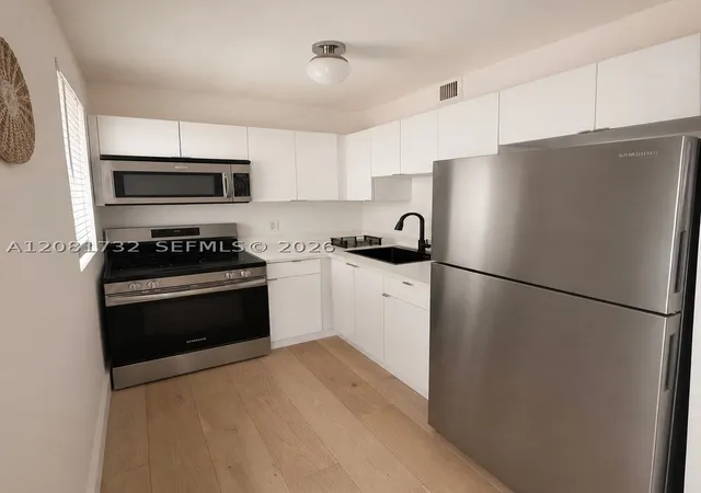 Photo 3 of Condo for sale at 605 Euclid Ave #101, Miami Beach, FL 33139 | MLS# A12081732 | Listing updated on 2026-09-03
