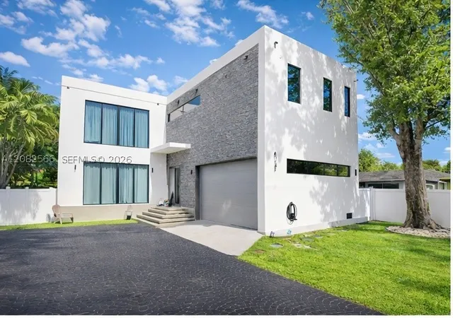 Photo 1 of Single family home for sale at 4031 Sw 54th Court, Dania Beach, FL 33314 | MLS# A12082566 | Listing updated on 2026-09-02